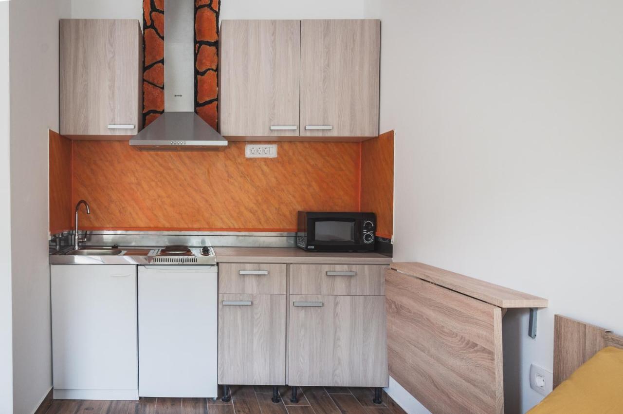 Apartmaji Hrast - Podbela Eksteriør bilde